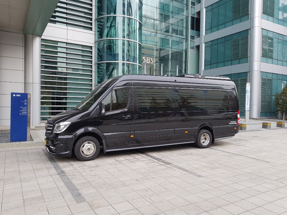 cost to ship sprinter van to korea